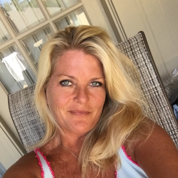 Meet your Posher, Jenifer - Picture 1 of 1